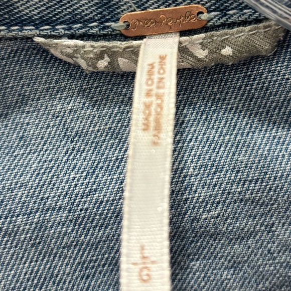 Free People denim jackets size large - Picture 5 of 6